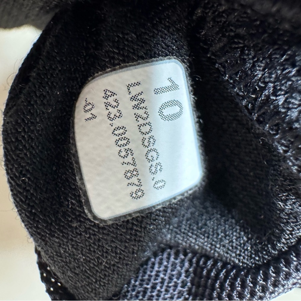 🖤 Lululemon Cut-Out Yoga Bra - Size 10 (New with Tags)​​​​ - Picture 12 of 13
